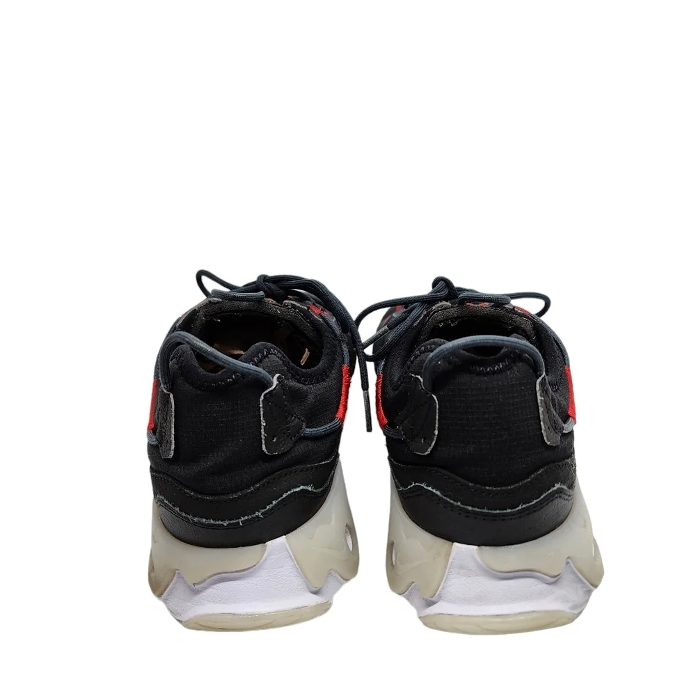 Nike Men's React Live SE Running Shoes -  11